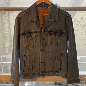 Levi’s Jean Jacket — light blue — brand new!!